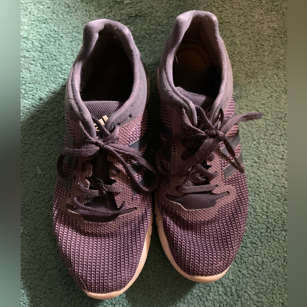 Adidas women’s sneakers size 7.5